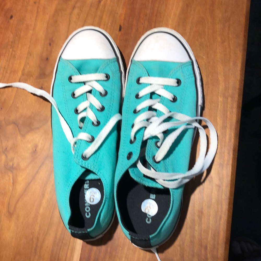 Women’s sea foam/ aqua converse